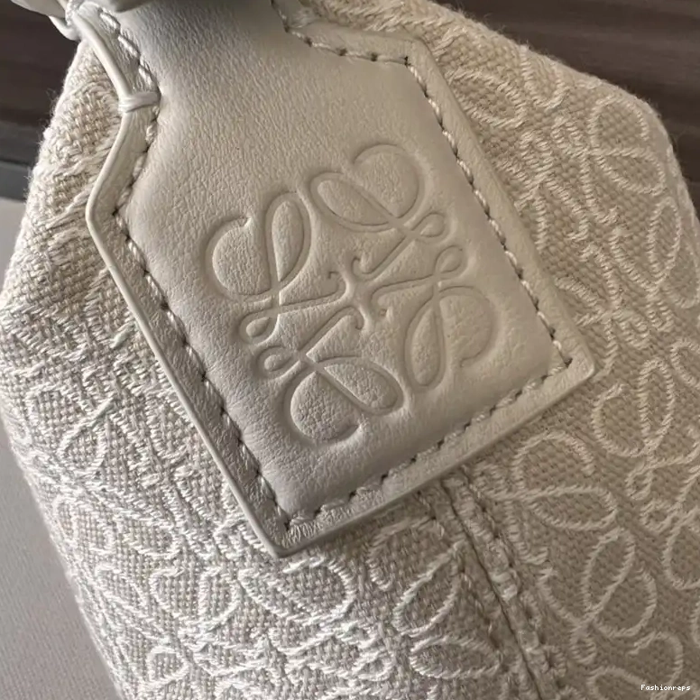 Fashionreps Bag Loewe 2210YA0046 0630